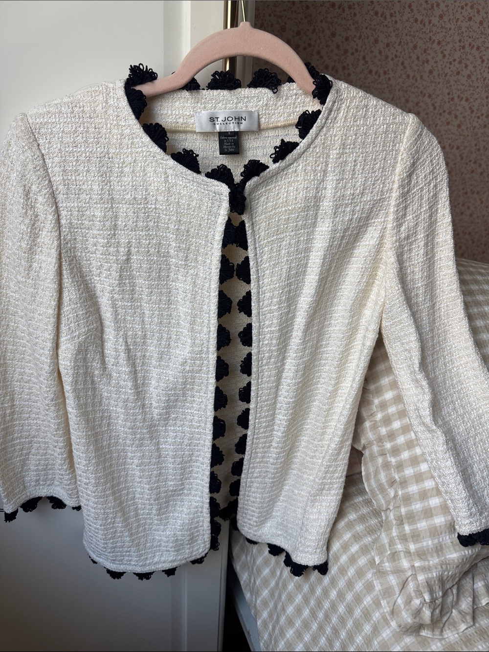 St. john white and black scallop trim jacket